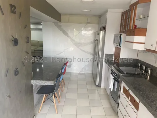 Ls Vende Apartamento Urb Miranda