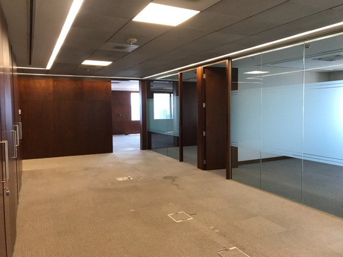 Oficinas En Alquiler | San Martín 300, San Nicolás, Caba | Pisos 17, 18, 29 Y 30 - 3.023 M²