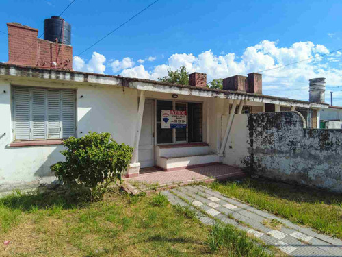 Venta Casa 2 Dormitorios Marquez Sobremonte