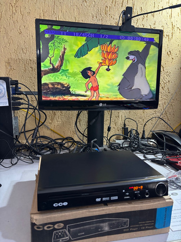 Dvd Player Cce Modelo 560-usx Com Controle Caixa E Manuais Preto (Usado)
