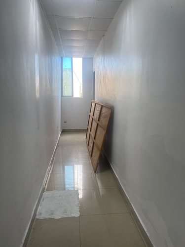 Local Disponible Para Alquiler  En Ensanche Quisqueya/ El Millon  En Un  Cuarto Piso Prox. A La C. Carmen De Mendoza Y La Gustavo Mejía Ricard  Rd$55,000 