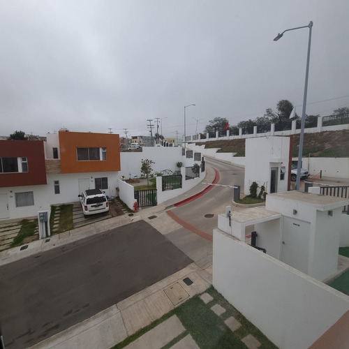 Casa Nueva En Venta En Isla Catalina
