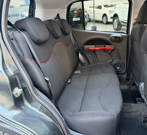 Fiat Uno 1.4 Sporting Flex 5p