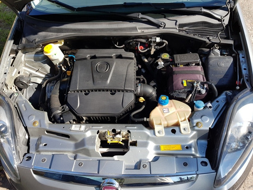 Fiat Punto 1.6 Essence 2015