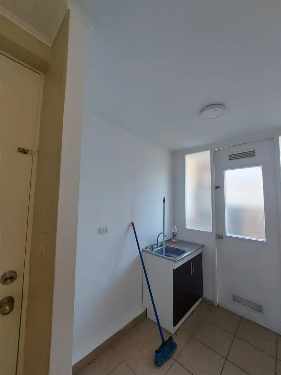Imagen 4 de 14 de Departamento En Arriendo P/14