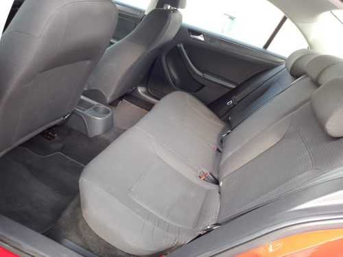 Imagen 13 de 15 de Volkswagen Jetta A6 Tendline 2018 Ta 2.0l