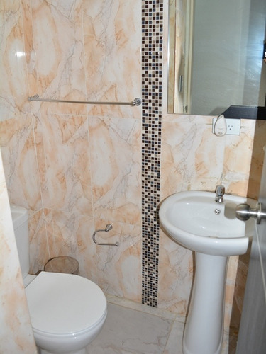 Imagen 17 de 22 de Townhouse En Naguanagua El Rincon Yl