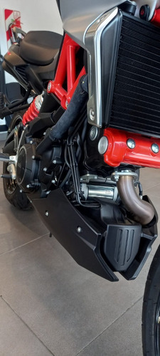 Imagen 10 de 16 de Aprilia Shiver 900 2020