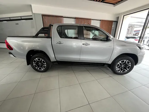 Toyota Hilux 2.8 Srx Diésel 4X4 Aut