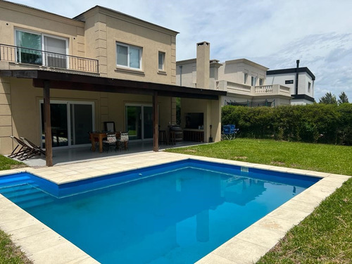 Casa  En Alquiler Ubicado En Castaños, Nordelta, Tigre