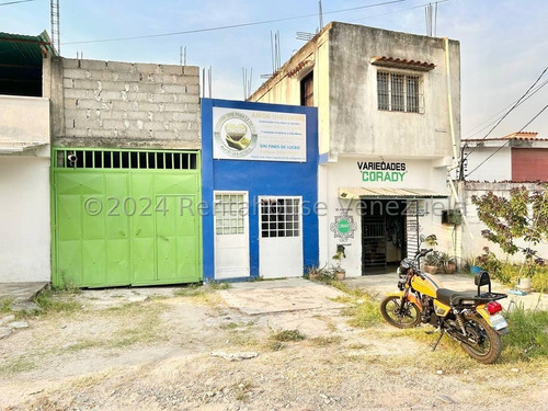 Venta Casa Comercial Multifamiliar, Consta De 3 Locales En Cabudara Centro Cod 2 - 4 - 22164 Mehilyn Perez