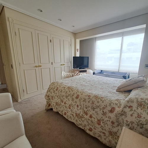 Departamento En Venta De 4 Dorm. En Viña Del Mar