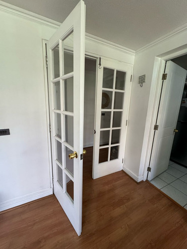 Hermoso Departamento Las Condes, 2d+2b Con Estacionamiento