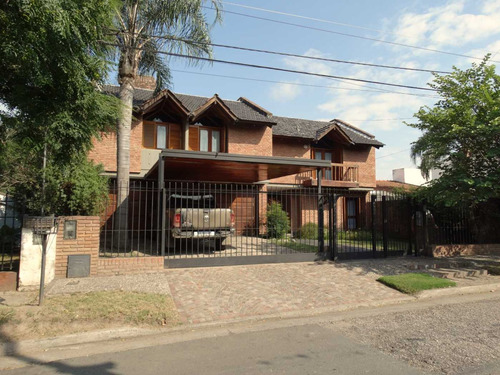 Venta Casa 4 Dormitorios Villa Belgrano Pileta