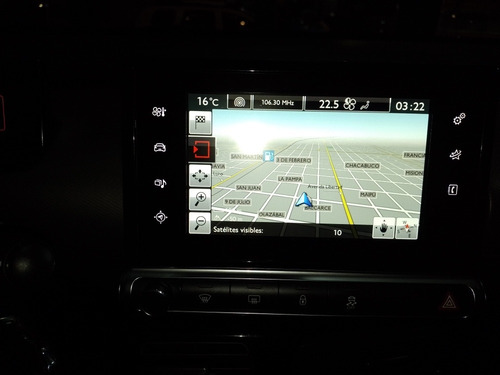 Imagen 17 de 24 de Citroën C4 Cactus 2017 1.2 Puretech 110 At6 S&s Shine