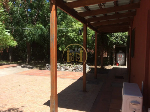 Vendo Casa, 4 Dormitorios, 4 Banos, Patio, Lavadero, Barbacoa, Balneario Santa Ana, Colonia