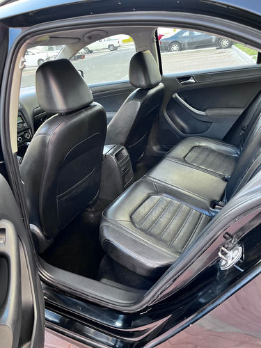 Volkswagen Jetta 2.5 Style Active At