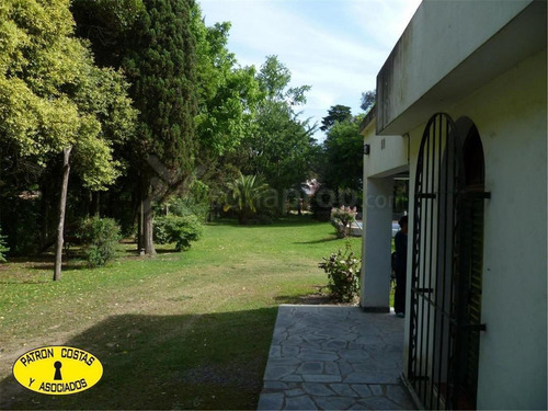 1502-ml- Casa 2 Plantas 525 M2 En Terreno De 1500 M2 - Luján