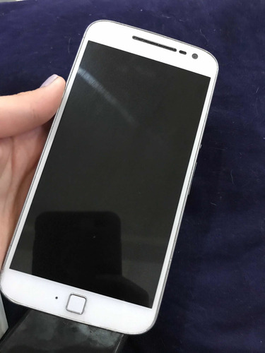 Moro G 4 Plus