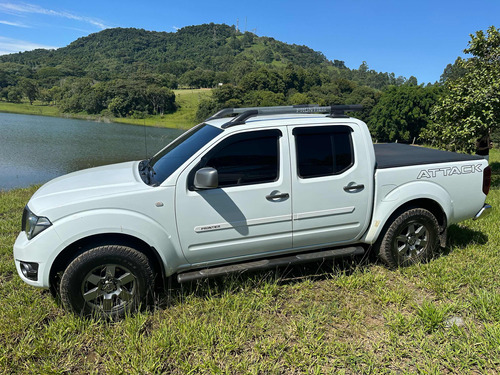 Nissan Frontier 2.5 Sv Attack Cab. Dupla 4x4 Aut. 4p