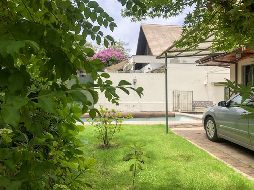 Casa En Venta De 5 Dorm. Luis Pasteur / Joaquín Cerda