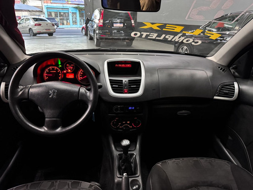 Peugeot 207 XR 1.4 Flex 8V 5p