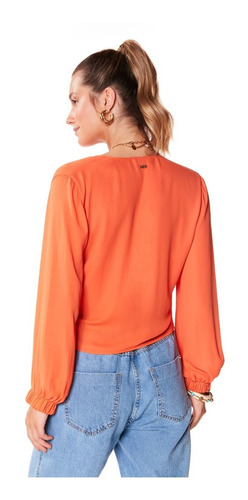 Imagem 5 de 5 de Blusa Decote Transpassado Com Botão Laranja Maria Valentina