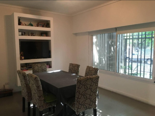 Imagen 2 de 14 de Casa Moderna En Excelentes Condiciones En Castelar Norte