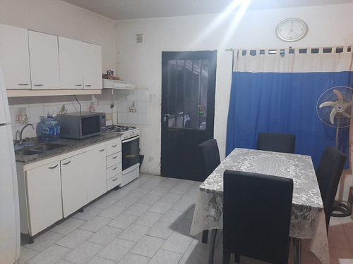 Imagen 4 de 6 de Duplex En Ituzaingo Norte, 3 Dormitorios, A Refaccionar
