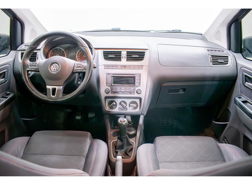 Volkswagen Suran 1.6 Comfortline 101cv