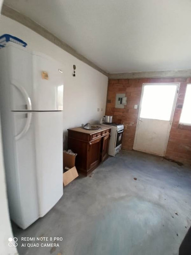Imagen 3 de 17 de Town House En Venta. Detrás Del Centro Comercial Buenaventura.