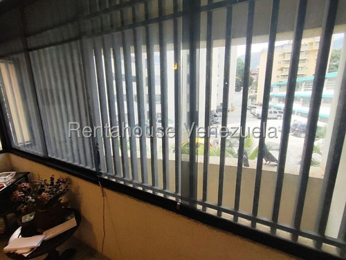 Venta De Apartamento En Urbanizacion Bello Monte.agua Constante. Gran Oportunidad! #25-18467 Np