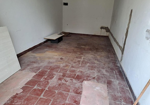 Garage En Ciudad Jardín Sobre Boulevard San Martín