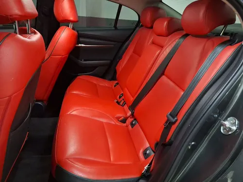 Mazda 3 TOURING HÍBRIDO