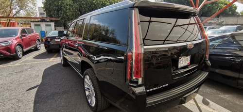 Imagen 5 de 15 de Cadillac Escalade 2017 6.2 Plinum 4x4 At