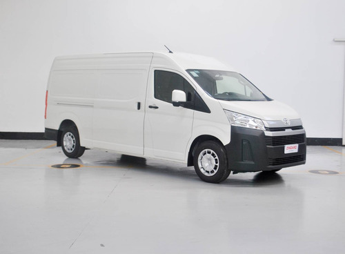Toyota Hiace 2.8 Tdi Furgón 6at L2h2 3a 5p