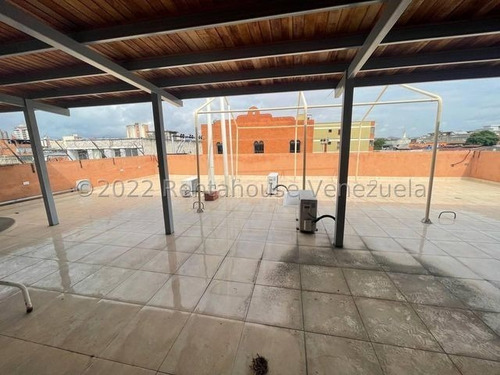 Imagen 20 de 30 de */* Jose Lopez 0414-5533925/ Edificio En Alquiler Zona Centro De Barquisimeto Lara, Venezuela , Codigo 23-6687 $ 1800 0 Baños 1200 M²