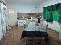 Comprar Oportunidad!! 2 Casas En Un Lote Esquina, Ideal Desarrollo Inmobiliario Comercial Villa Allende Parque, Cordoba