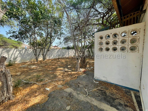 Imagen 11 de 11 de En Venta Excelente Casa Ubicada En Zarabon. Punto Fijo