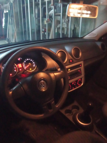 Imagen 4 de 15 de Volkswagen Saveiro 2014 1.6 Gp Ce 101cv Pack Electr.+seg.