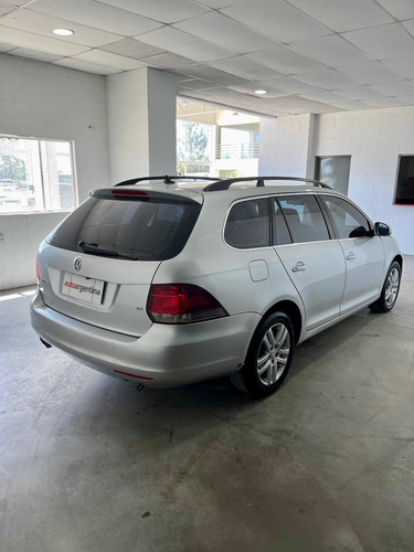 Imagen 8 de 23 de Volkswagen Vento Variant 2011 2.5 Advance Autoargentina