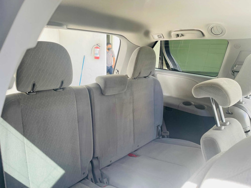 Imagen 10 de 15 de Toyota Sienna 2019 3.5 Le At