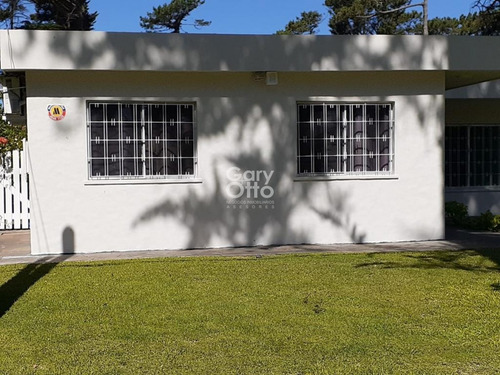 Casa En San Rafael, Buena Construcción- Ref: 24311