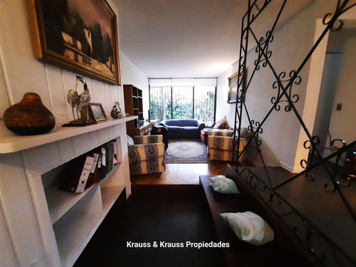Casa Estilo Chilena, Metro Manquehue, Apumanque, 120 / 200m2