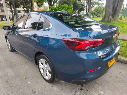 Chevrolet Onix 1.0T Premier Sedan At