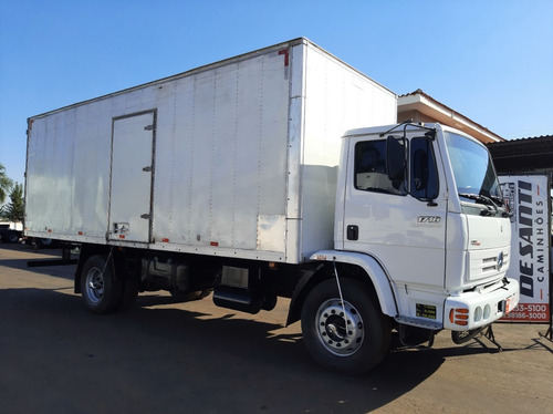 Mercedes Benz 1718 4x2 Com Baú Ano 2010/11