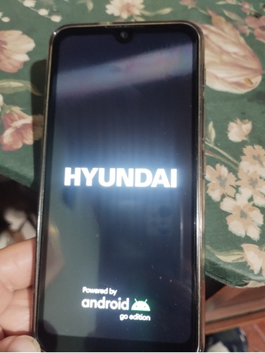 Celular Hyundai L610 Negro 