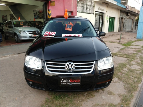 Volkswagen Bora 2.0 Gnc Muy Bueno Tomo Auto Fcio X Bco