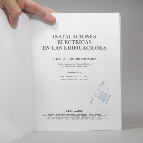 Instalaciones Eléctricas Edificaciones A Guerrero Manual Ñ2