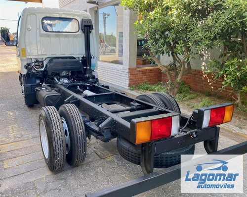 Imagen 4 de 13 de Hyundai Hd45 C/aire 2.6 2022 0km - Lagomar Automóviles